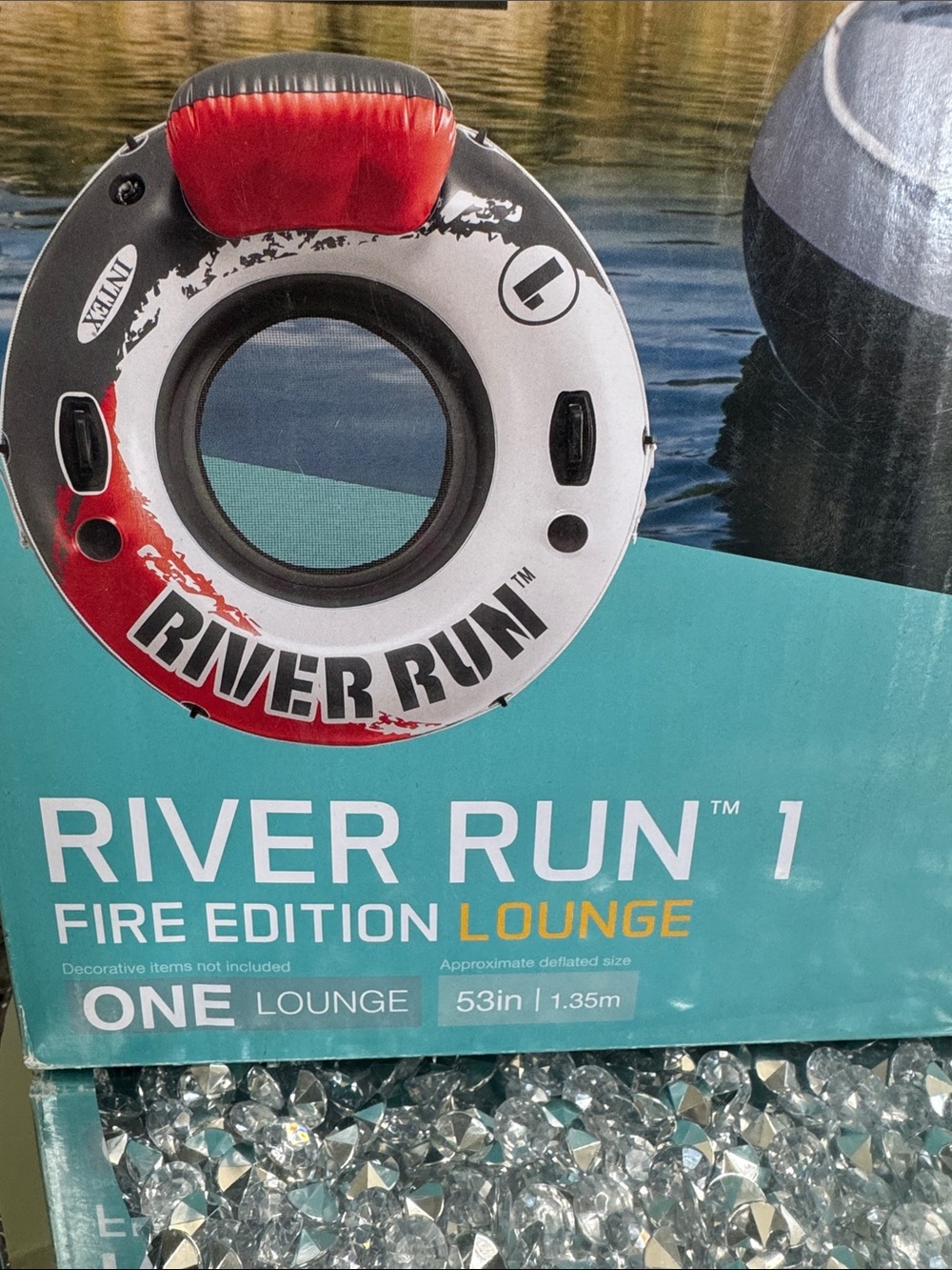 Intex River Run Swim Lounge – Red and White NEW - Picture 6 of 9